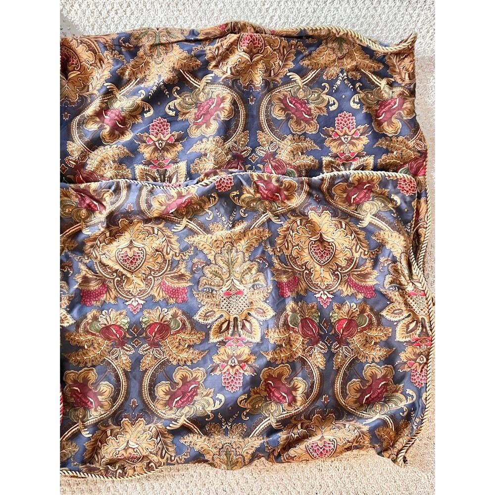 Chaps Leighton Pillow Shams Navy Blue Gold Paisley Corded Gold Trim 20x26 in
